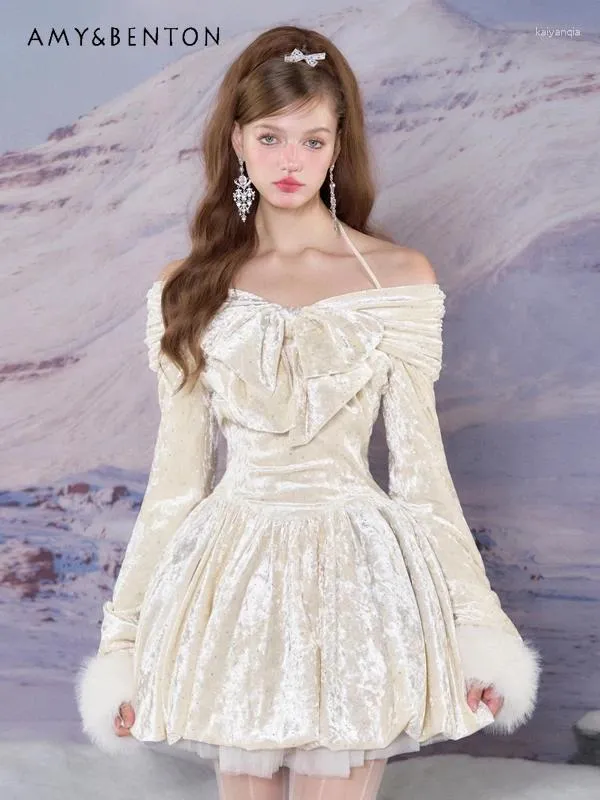 Casual Dresses Gentle Sweet Off-Shoulder Bowk Halter Sexig miniklänning för kvinnor Hög midja Slim Fit Kawaii Ball Gown Princess Winter