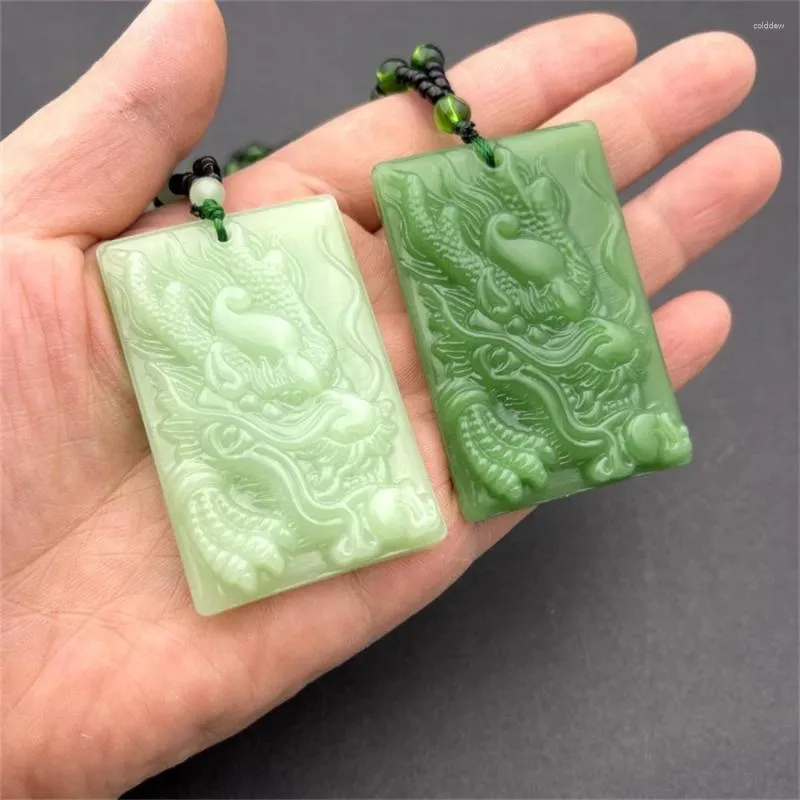 Pendant Necklaces Fashion Green Jade Stone Hand-Carved Square Dragon Lucky Necklace Chinese Amulet Party Trendy Clothing Jewelry Gift