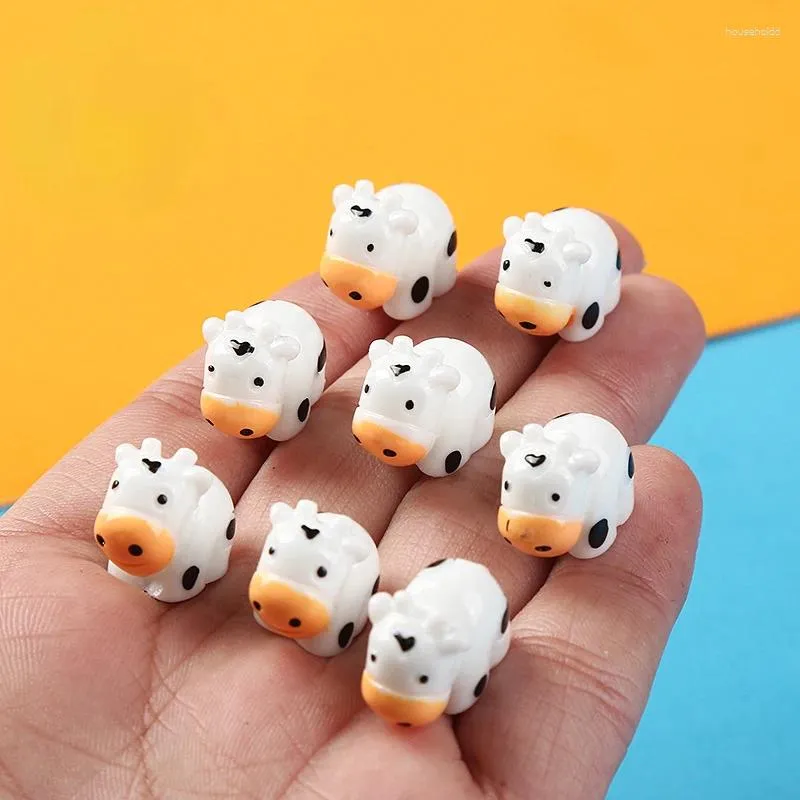 Decorative Figurines 10pcs Kawaii 3D Resin Mini Cows Miniature Dollhouse Items For Decoration Things Figures Statues Room Decor Sculptures