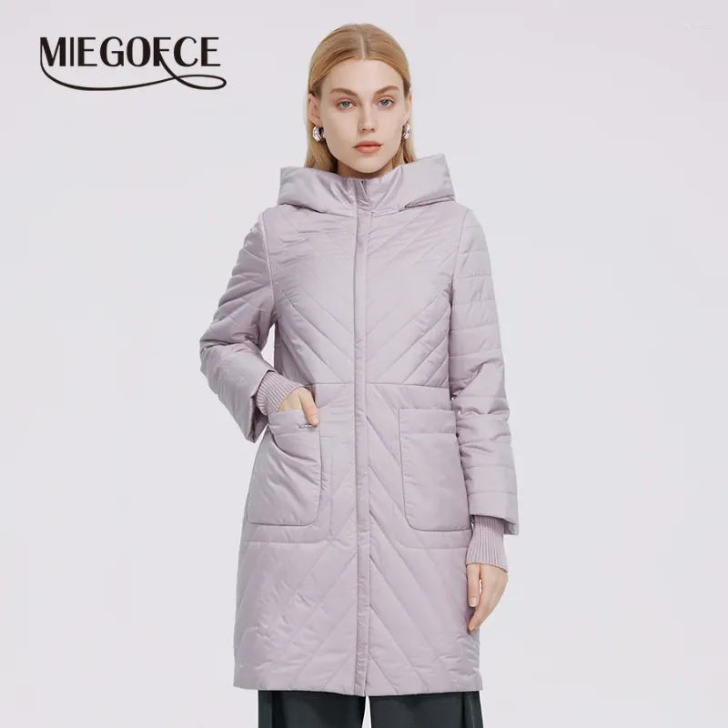 Trench da donna MIEGOFCE 2024 Cappotto da donna Giacca antivento trapuntato con cappuccio Maniche polsini in maglia Grande Parka Design elegante C21149