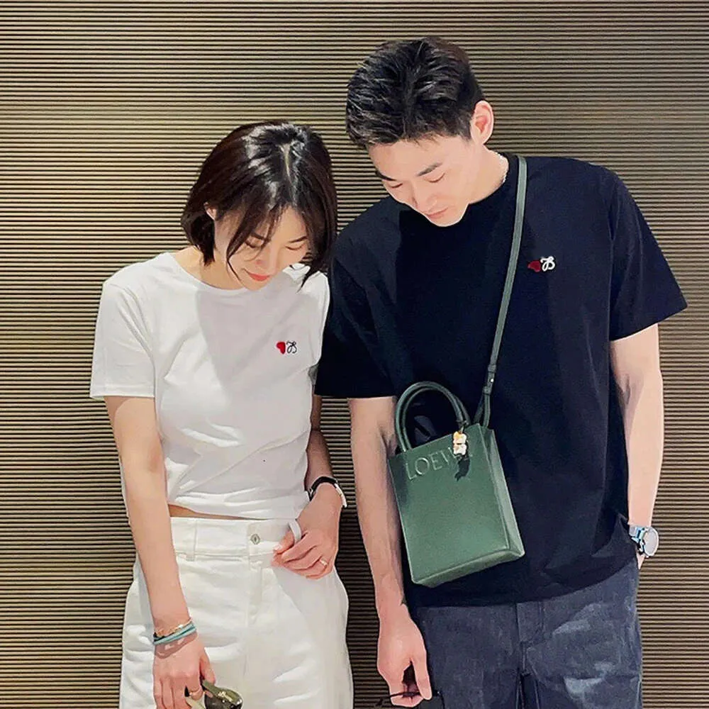 DHgate.com:Loewe Designer T-shirt: Premium Mens Comfort Tee DHgate.com:Loewe Designer T-shirt: Premium Mens Comfort Tee