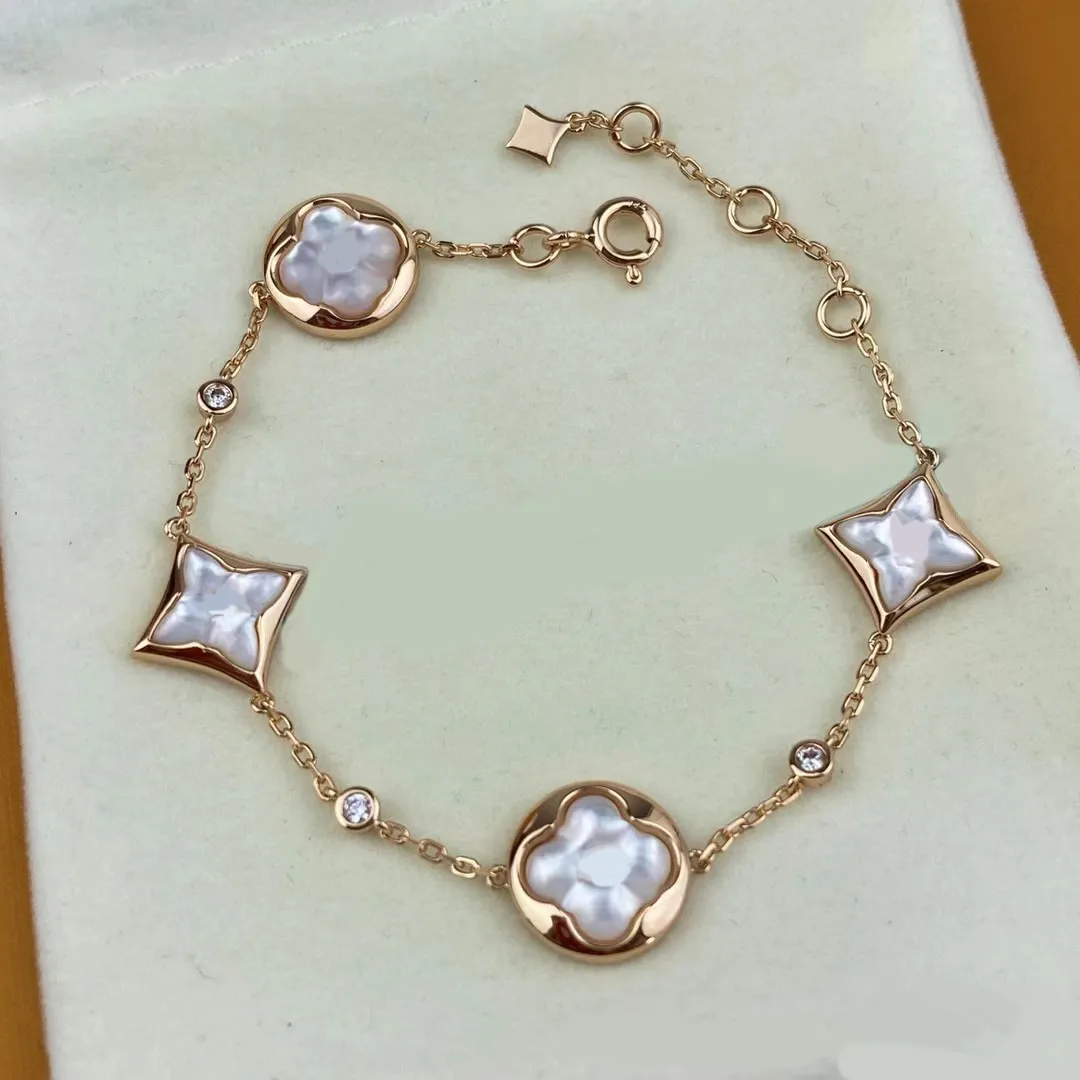 Gioielli in oro rosa europeo e americano Bracciale quadrifoglio con cinque fiori, clover, malache, madreperla bianca 18K Bracciale per donne - Cina Gioielli di moda e bracciale Bangles prezzo