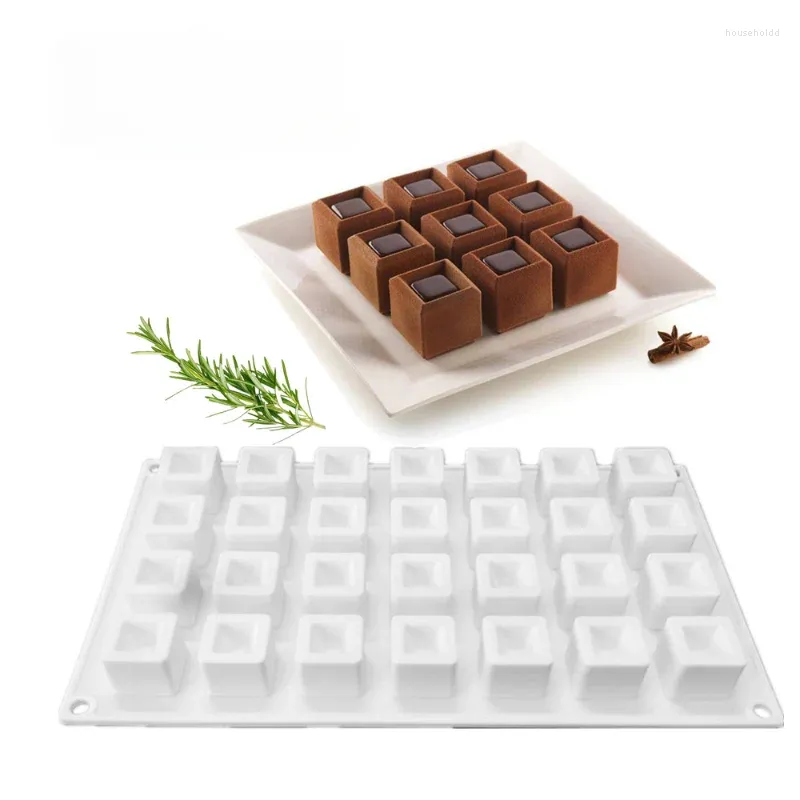 Moules de cuisson 28 trous Rubik's Cube Concave Moule Square Sandwich Mousse Silicone Moules pour gâteau au chocolat Dessert Outil