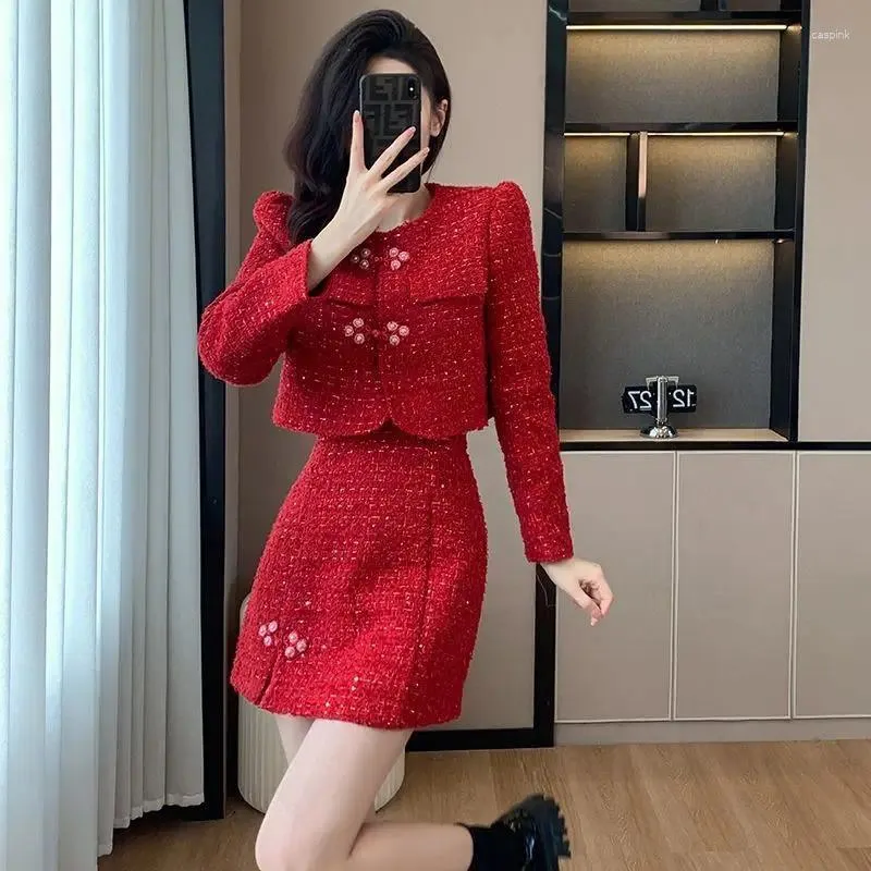 Robe de deux pièces rouge boucle élégante style chinois costume court veste jupe 2024 printemps et automne manteau haute sens ensemble de deux pièces