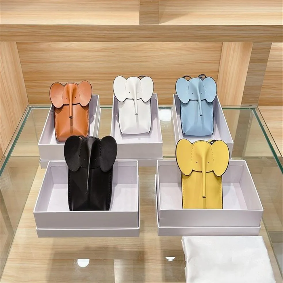 2023 Ny mode messenger väska läder designer mobiltelefon väskor söta tecknad baby elefant plånbok svartvitt presentförpackning mini289f