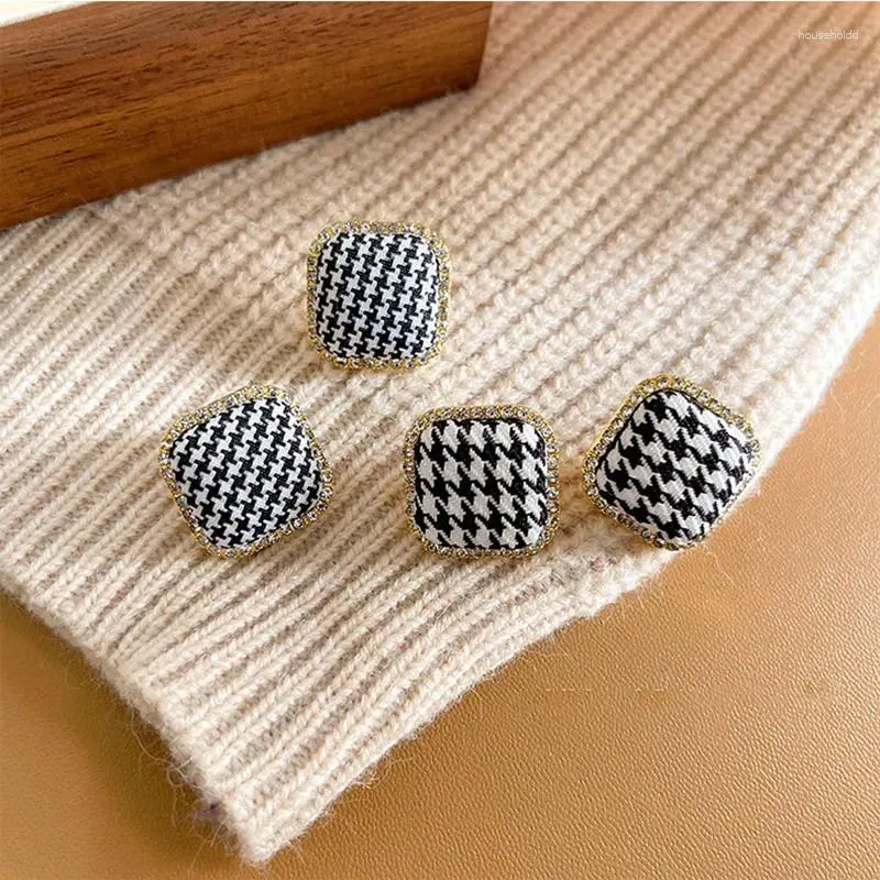 Stud Earrings Vintage Houndstooth Rhinestone For Women Luxury And Elegant Fashion Temperament Wedding Jewelry Summer Accessories