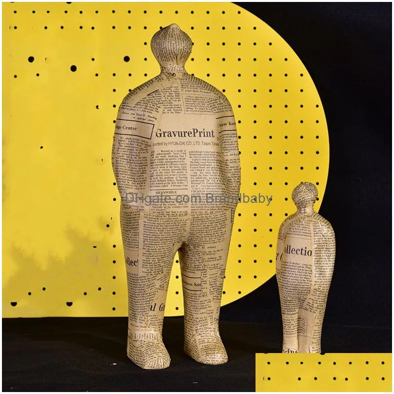 Movie & Games New Modern Simple And Creative Old Newspaper Figure Decoration El Club Model Room Home Soft Father Son Drop Delivery Toy Dhei8