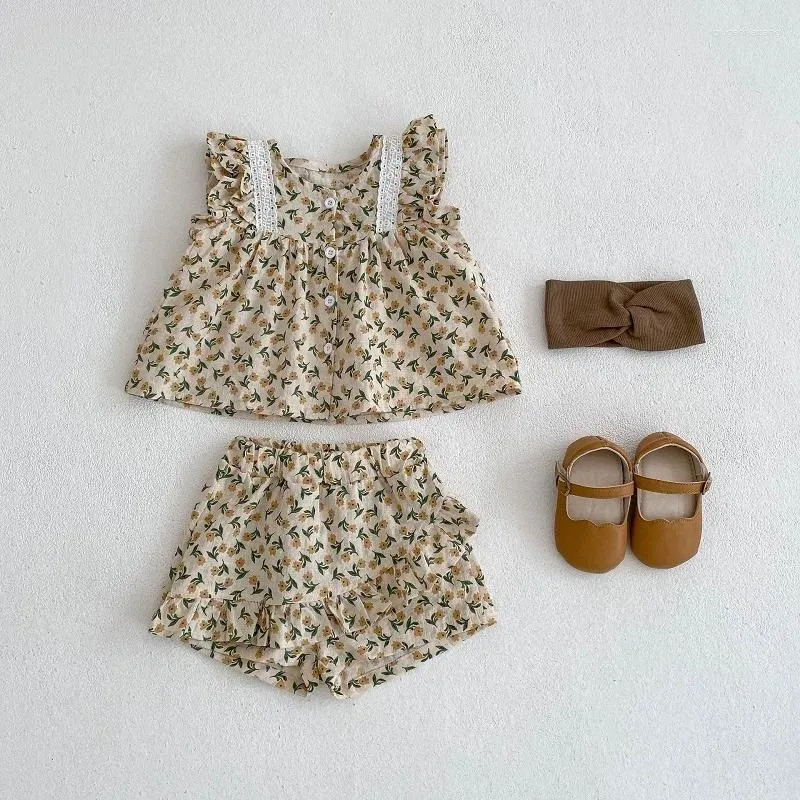 Kläder set sommarflickan set 0-3 år född barn ärmlös spetsblommor kjolade skjorta toppar ruffles shorts 2st-outfit sunsuit