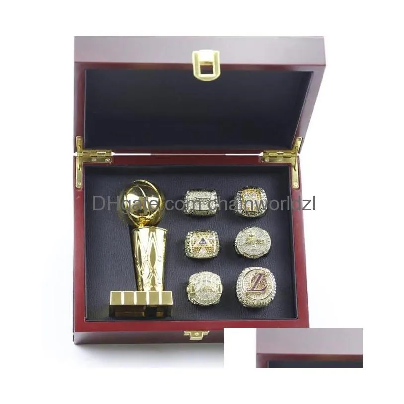 6 pezzi Lk Basket Bryant Team Champions Championship Ring Set con scatola di legno Trofeo Souvenir Uomo Donna Ragazzo Fan Brithday Regalo 2023 Dhlsj