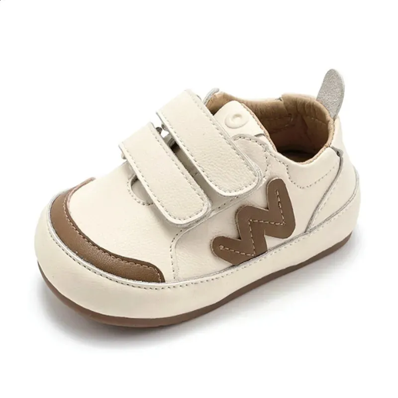 2023 Autumn Baby Shoes Leather Toddler Boys Barefoot Soft Sole Outdoor Kids Tennis Fashion Little Girls Sneakers y240126