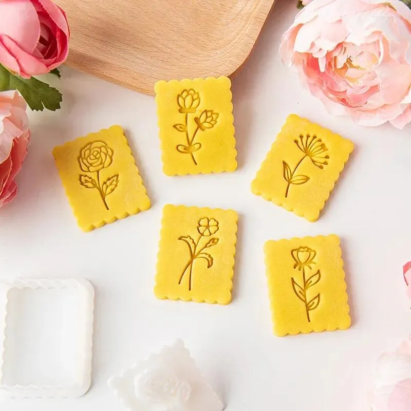 Bakningsverktyg Rose Carnation Flower Biscuit Mold Mors dag Plast 3D -efterrätt Dekorativ mönster Cookie Cutter Cake Decoration