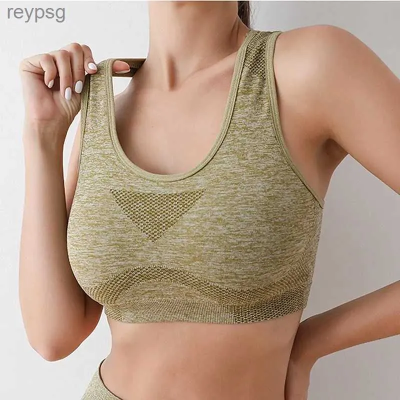 Bras Bras Sets Push Up Sports Bras Top Women Fitness Vest Sports Top Seamless Underwear Shockproof Yoga Bra Quick Dry Brassiere Gym Sportswear YQ240203