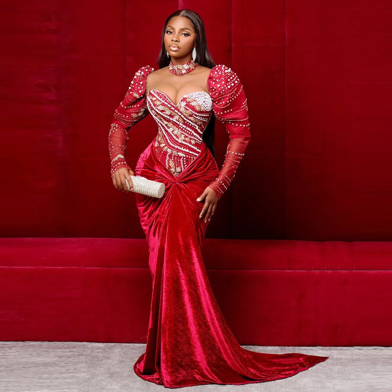 Luxury Red Evening Prom Dresses 2024 Pärled Crystal Velvet Celebrity Gown Plus Size Aso Ebi Birthday Party Dress