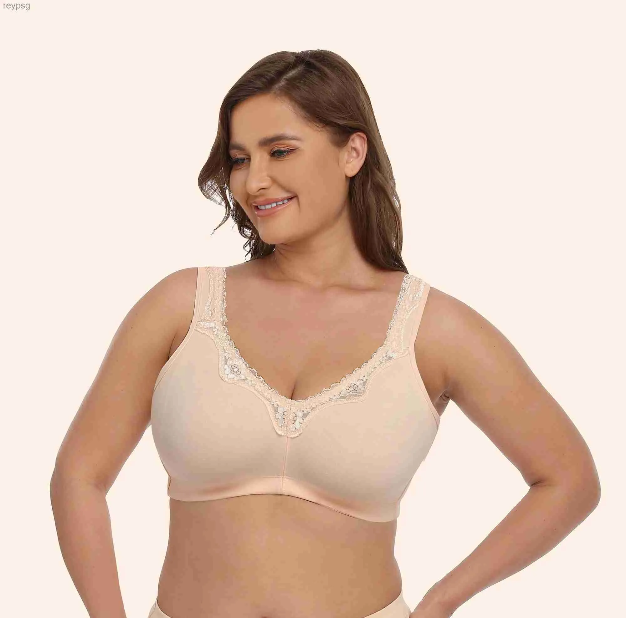 BRAS BRAS WIRE FREE NON -vadderad spets trim plus storlek Wirefree Cotton Bh Women Soft Cup Sleeping Underwear Minimizer Bra C D E F YQ240203