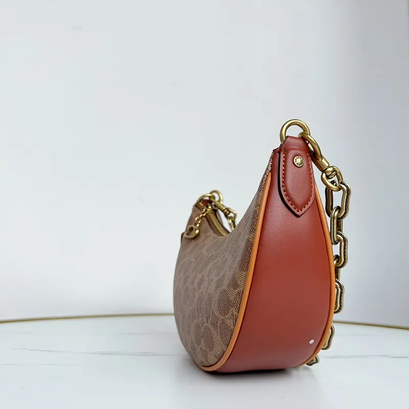◇Coach◇ Mira Shoulder Bag Horse and Carriage COACH Mira Horse and Carriage Coated Canvas Small Shoulder