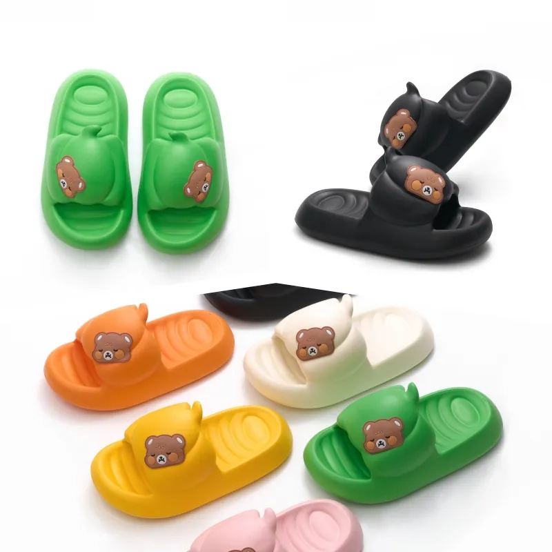 Designer mass slides de salto feminino slide de borracha Sandal Summer Summer Beach Flocos de couro brilhante