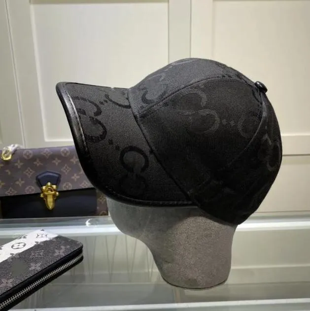 Men's Designer Men's Hat Women's Letter Ball Hat Four Seasons Adjustable Luxury Sports Brown Baseball Hat Hat Wrapped Sun Hat