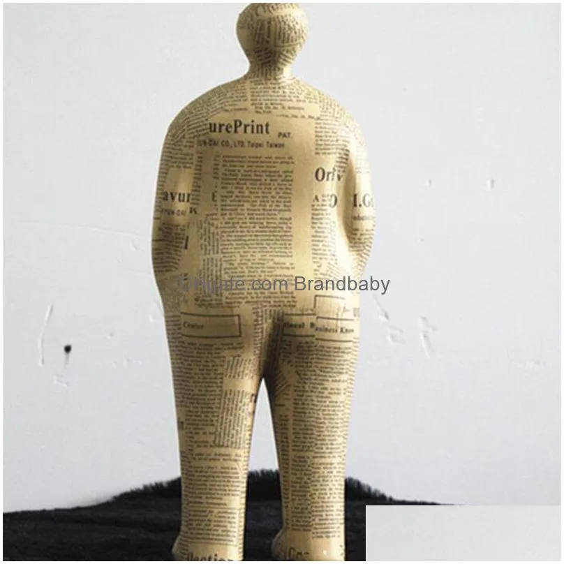 Movie & Games New Modern Simple And Creative Old Newspaper Figure Decoration El Club Model Room Home Soft Father Son Drop Delivery Toy Dhei8