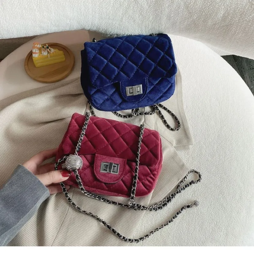 Designer- Velvet Womens Bag Rhinestone Ball axelväska Handväska Justerbar kedja axelband Messenger Bag249J