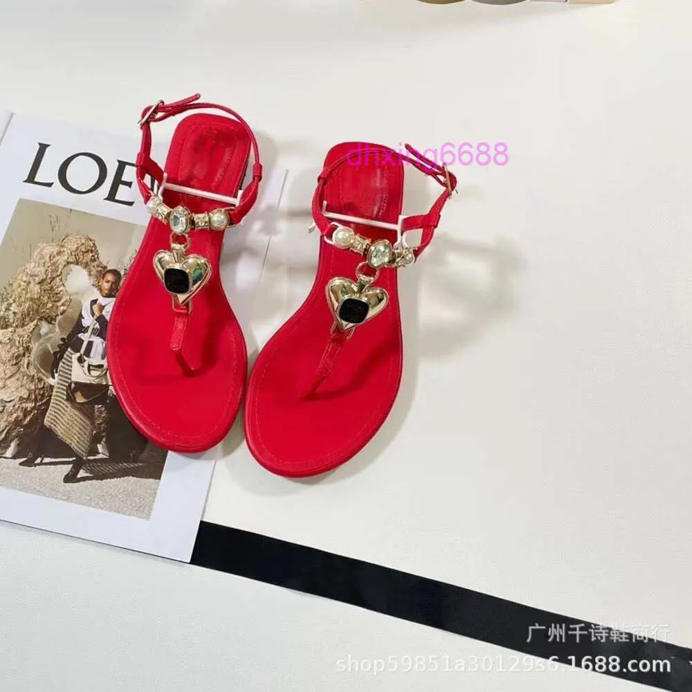 designer slippers women chaneles slides fragrance casual rhinestone pearl toe sandals for womens genuine leather love flat sandals