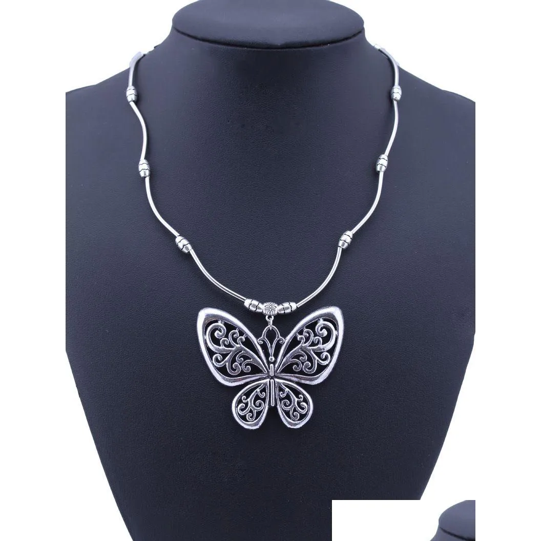 Pendant Necklaces New Arrival Vintage Ethnic Tibetan Sier Plated Bohemian Carved Hollow Butterfly Pendants Necklaces For Women Bijoute Dhbqc