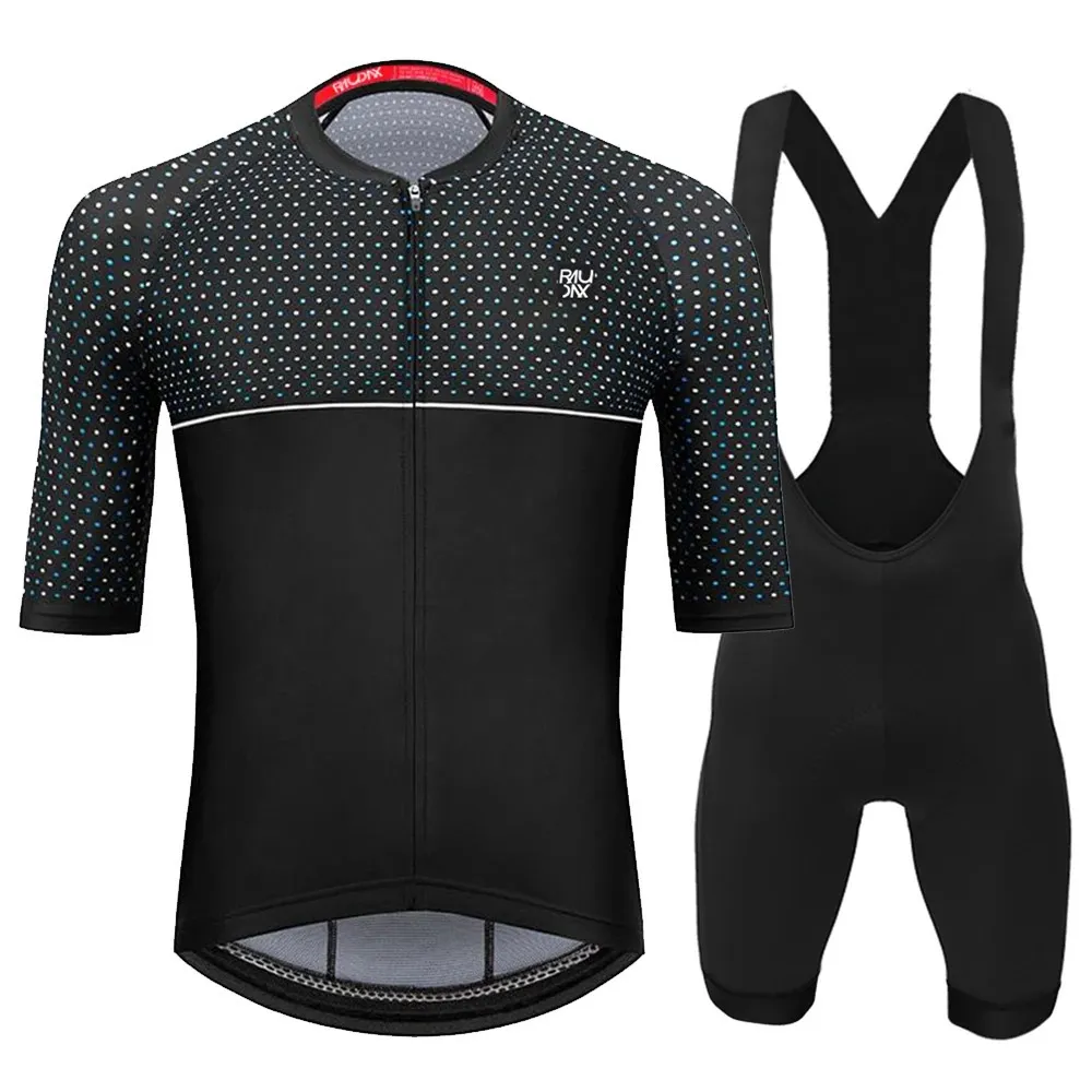 Ropa de ciclismo de verano sale