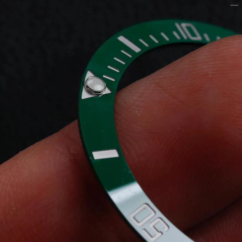 Kit di riparazione per orologi Clean V5 Edition Parti Lunetta in ceramica per verde 40mm Sub 116610 Scala in platino Super Lumious
