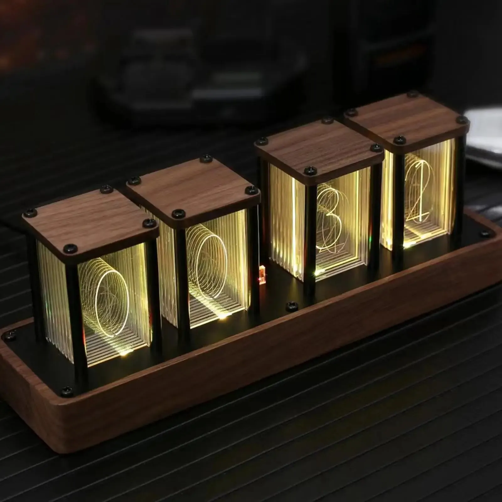 Nixie Tube ClockカラフルなLEDデジタルテーブルクロックUSB搭載目覚まし時計ベッドルームデスクのための大きなディスプレイクロック240131