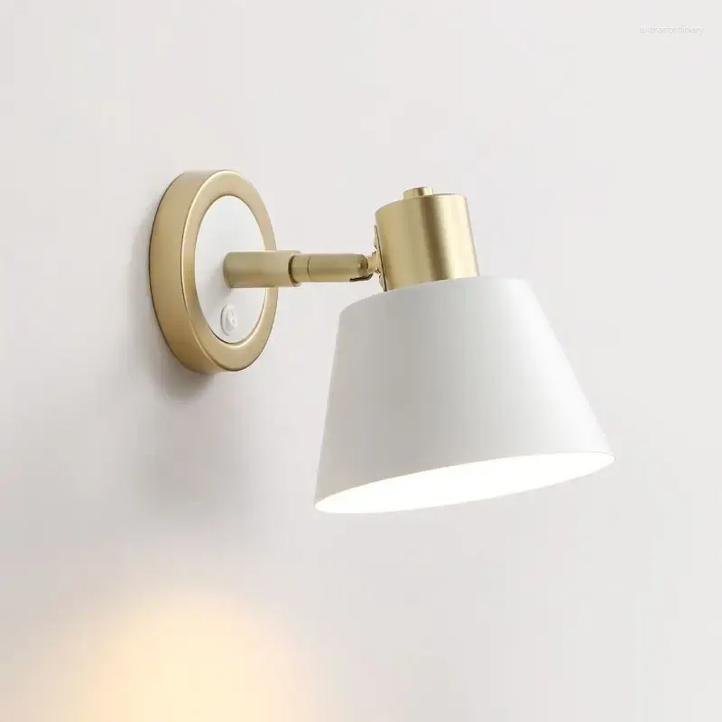 Настенный светильник в скандинавском стиле, светодиодный железный кнопочный выключатель, вращающийся прикроватный декор, бра для лестницы, спальни, прохода, гостиной, комнатные светильники