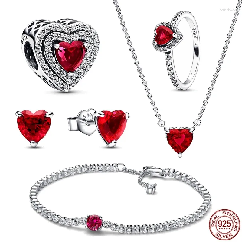 Lose Edelsteine, die 925 Sterlingsilber-Charm-Schmuckset verkaufen, glänzendes rotes Herz-Halsketten-Ring-Armband, passen DIY exquisite Jahresgeschenke