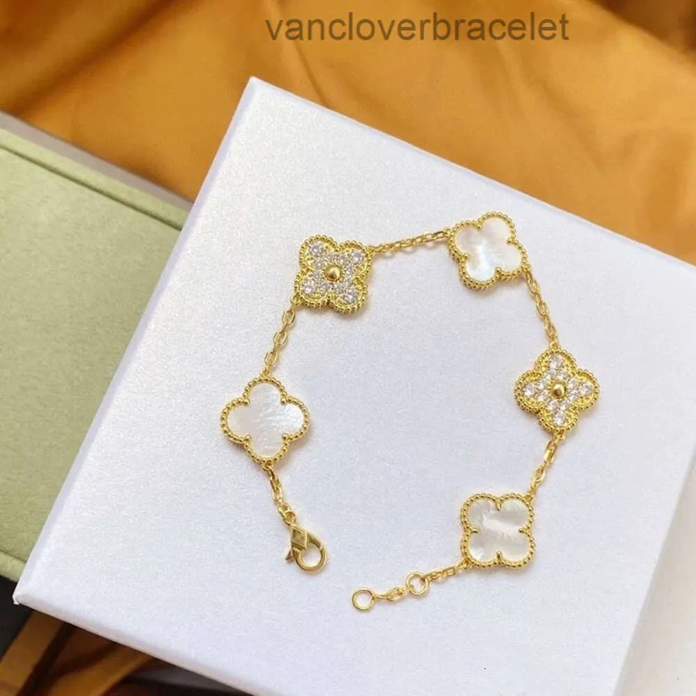 Van Four Leaf Clover Pulseira Charme 6 cores Pulseiras Bangle Chain 18K Ouro Ágata Shell Madrepérola para Mulheres Meninas Jóias de Casamento presentes