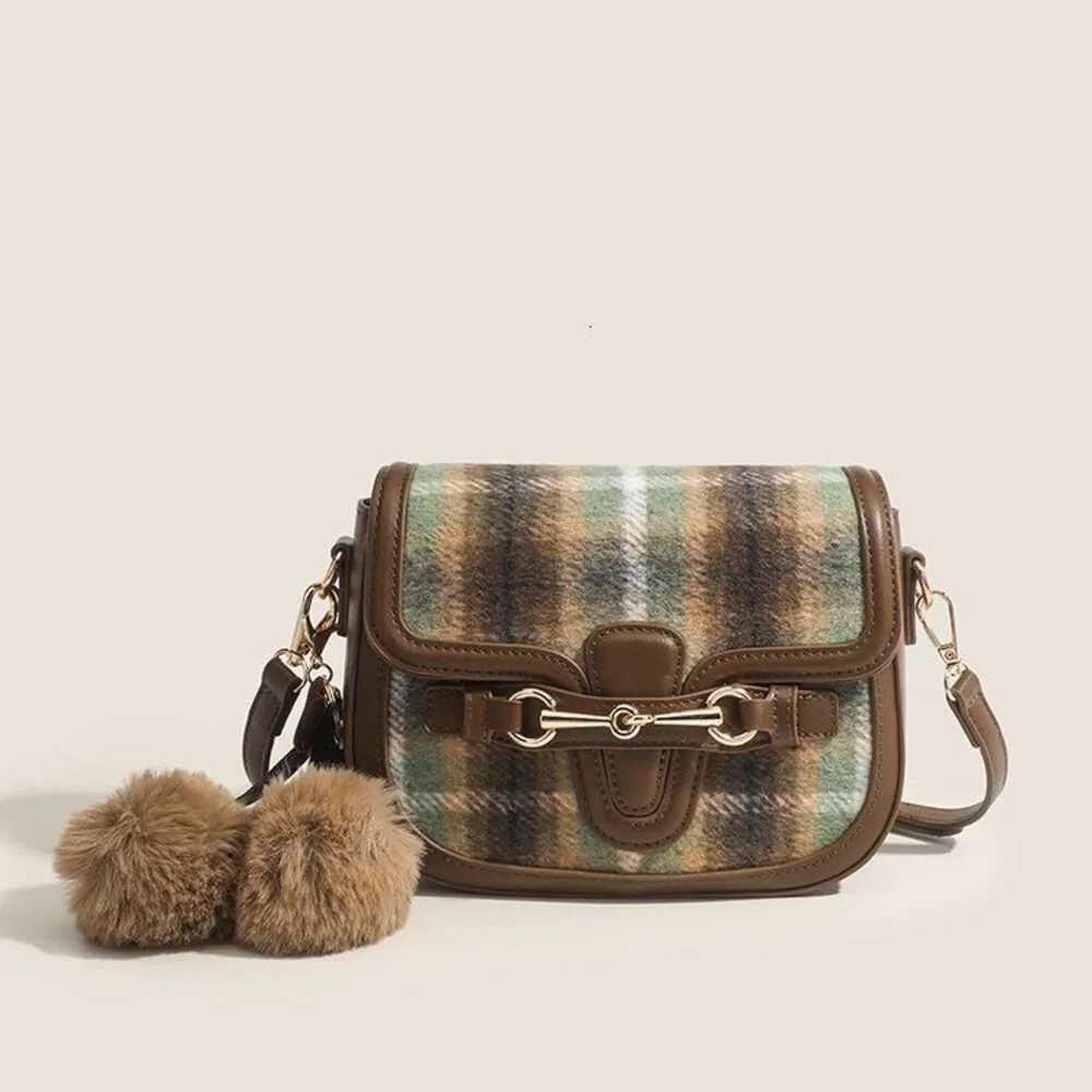 Damestas met een gevoel van luxe, herfst-winter, zuidenwind, dezelfde stijl Klein vierkant crossbodytas voor dames met enkele schouder, bekwaam en veelzijdig 2024 78% korting op winkelgroothandel