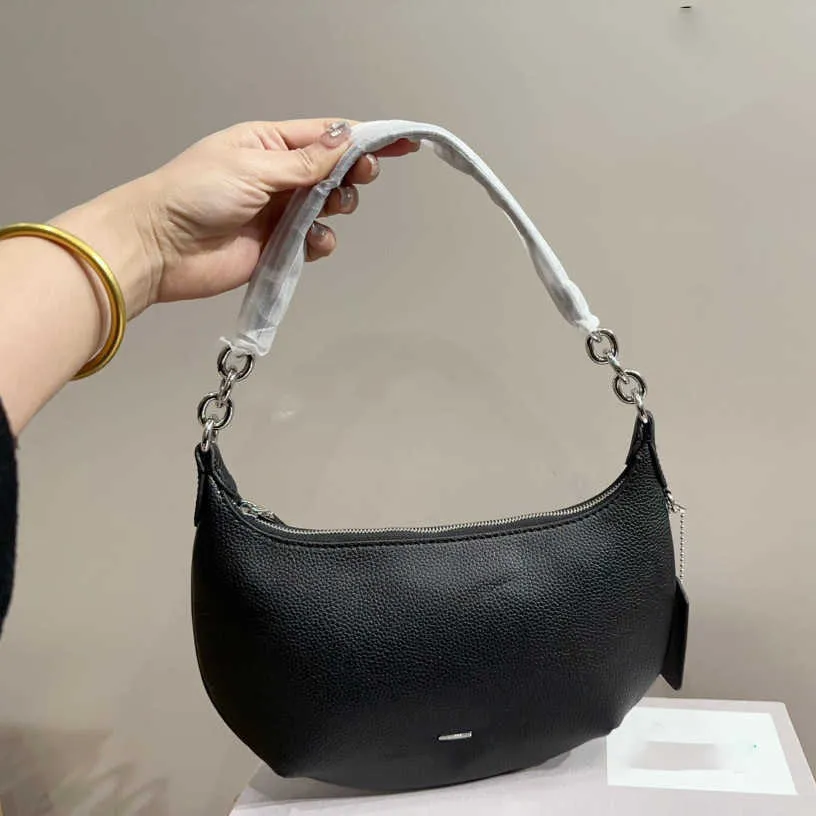 バッグ COACH Shoulder Bag Hobo half moon round Half Moon Hobo Purse: Premium Quality Shoulder Bag, Stylish Tote