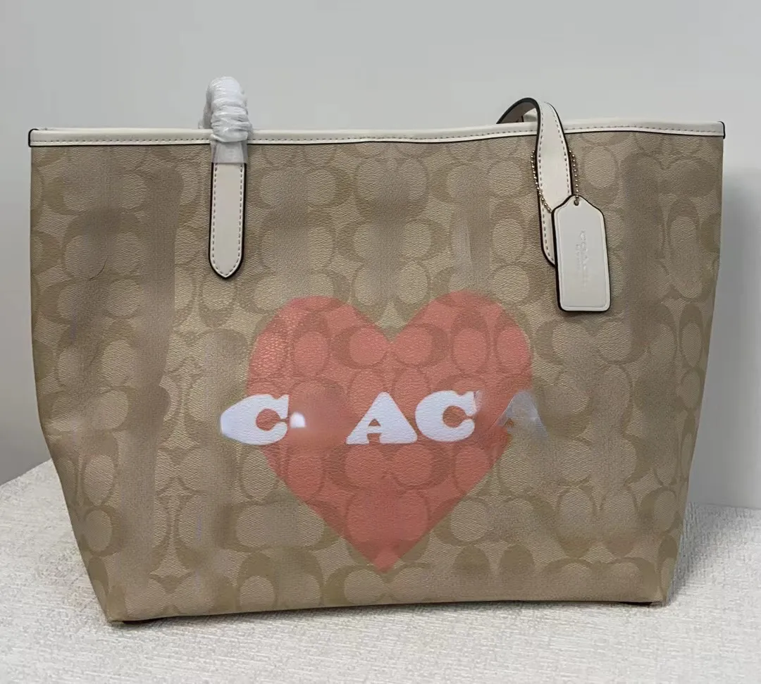 حقائب العلامة التجارية للسيدات القلب حرف طباعة الشعار حقيبة جلدية حقيبة سببية