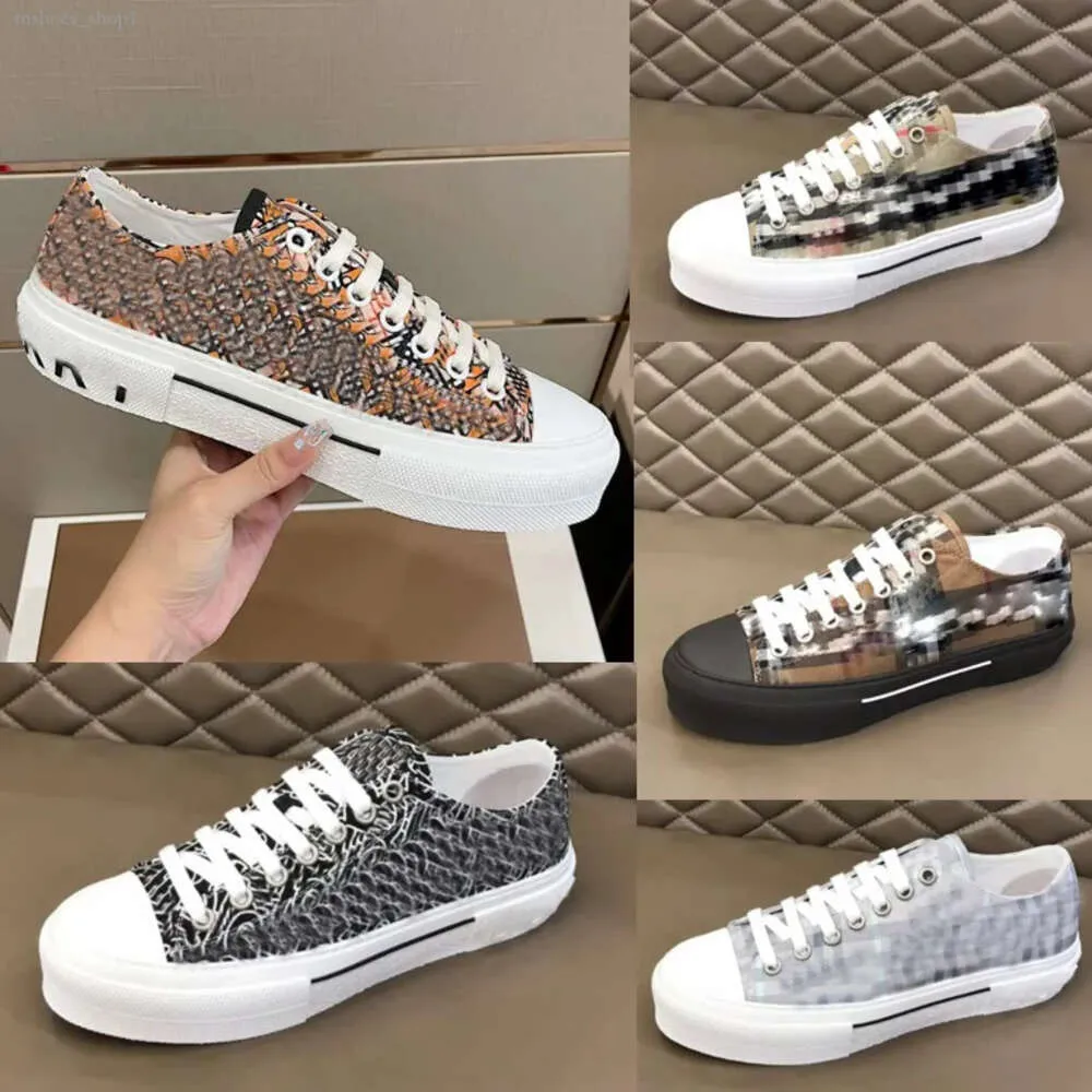 Diseñadores Vintage Print Check Zapatillas de deporte a rayas Zapatos planos Low-top Gabardina Hombres Letras Zapato de lona a cuadros Eur 36-46