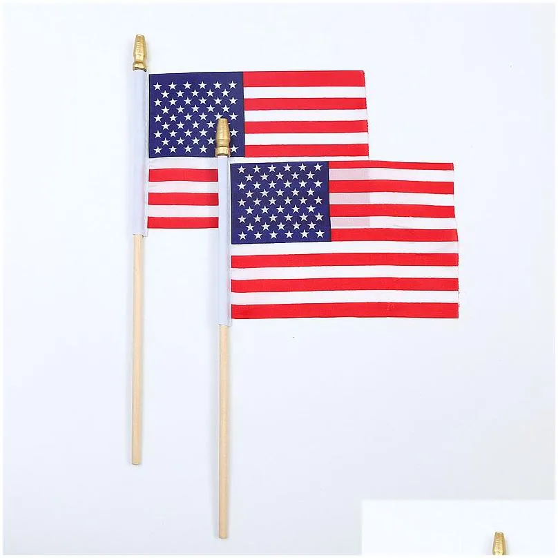 Bandiere per striscioni Piccole bandiere americane Mini Usa Stick Bk Palmare Us con manico in legno massello Giorno dell'Indipendenza Consegna a goccia Giardino domestico Fe Dhixk
