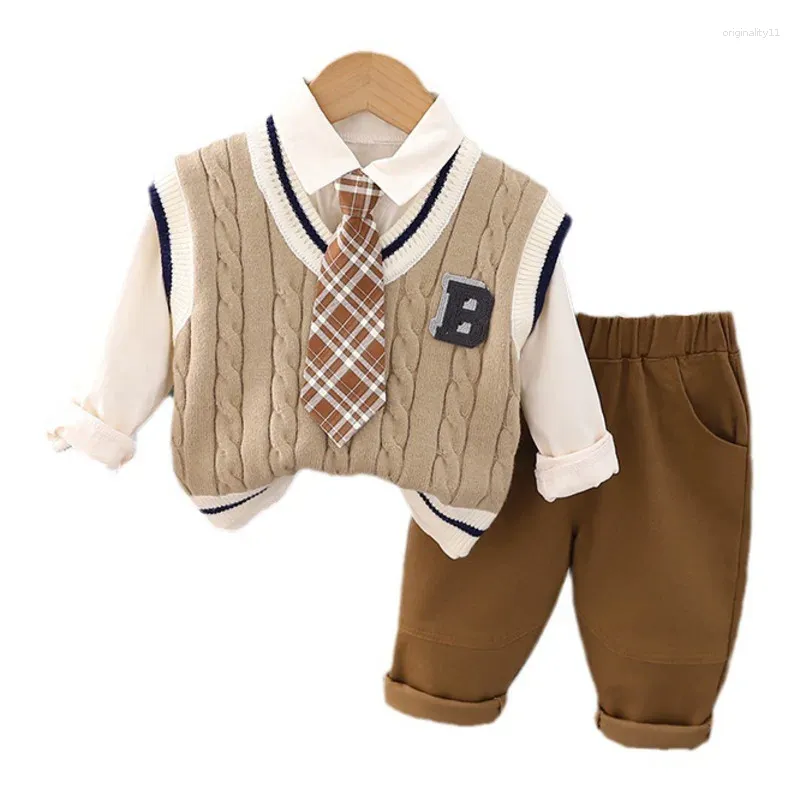 Set di abbigliamento Primavera Autunno Vestiti per bambini Completo per bambini Ragazzo Gilet casual Camicia Pantaloni 3 pezzi/set Abiti per bambini Costume da bambino Abbigliamento sportivo infantile