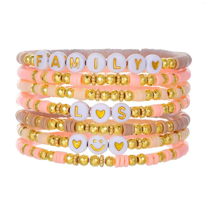 Braccialetti con ciondoli 7 pezzi Famiglia Bracciale con lettere rosa Set Lettere colorate in argilla polimerica Gioielli da spiaggia Summber elastici con perline fatti a mano