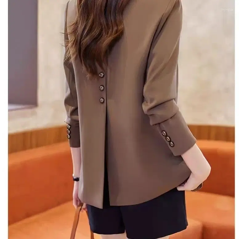 Kvinnors kostymer Brown Suit Jacket High-End 2024 Spring and Autumn Korean Casual Loose Fashion Stylish Split Office Lady Blazer Top