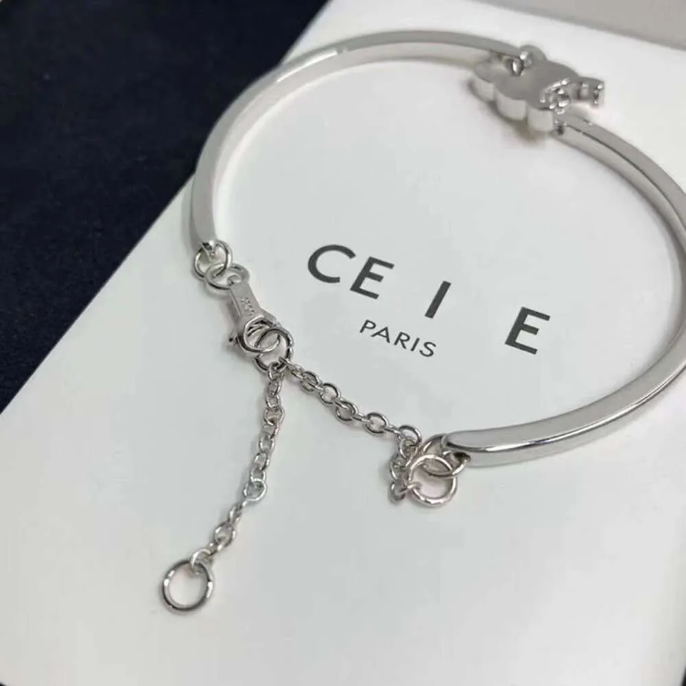 Bracelet de créateur pour femmes, Bracelets de luxe, bijoux à breloques, motifs classiques, cadeaux de fête décontractés, cadeau de nouvel an