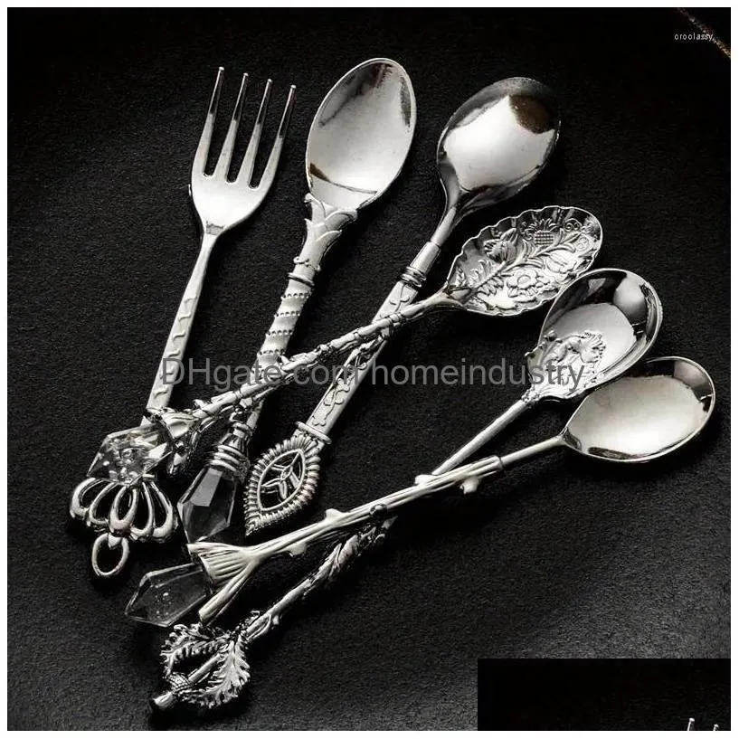 Ensembles de vaisselle 6pcs cuillères vintage fourchette style royal or sculpté café cuillère à thé fruits prikkers dessert couverts ensemble outil de cuisine Dro Dhcry