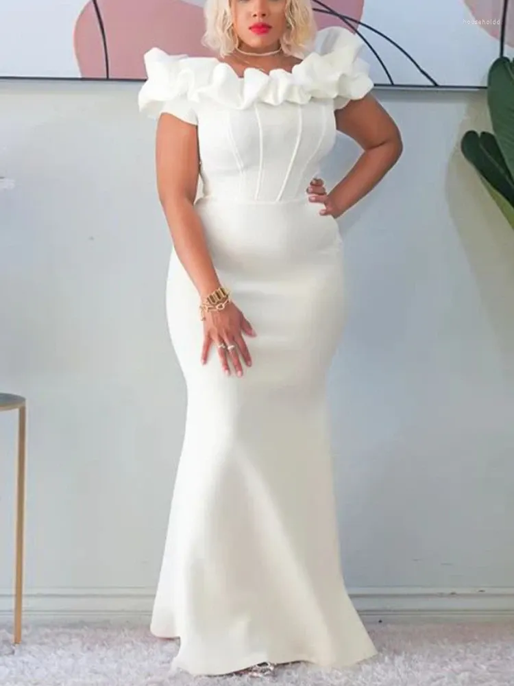 Festklänningar Eleganta kvinnor Lång kväll Ruched Off Shoulder Slim Bodycon Mermiad White Dress Formal Wedding Guest Gown