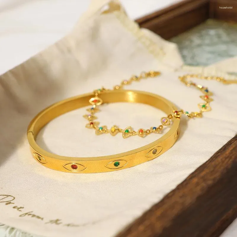 Bangle Wild Free 18k من الفولاذ المقاوم للصدأ مطلي بالذهب للنساء سوار الزركون الملونة