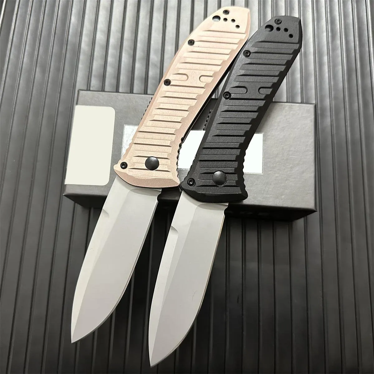 2Models 5700 Presidio Auto Folding Knife 3.72 "Satin S30V Blad Milled Black Aluminium Handtag Outdoor Camp Hunt Survival Pocket Knives 5700SBK 5700SGY EDC Tools