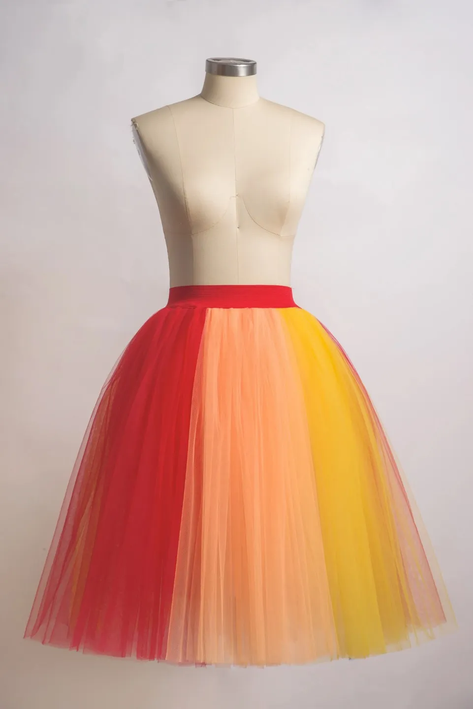 Estoque 5 camadas de saia de tule anágua multicolorido arco-íris tutu despedida de solteira roupas de dama de honra formal vestido casual CPA5716