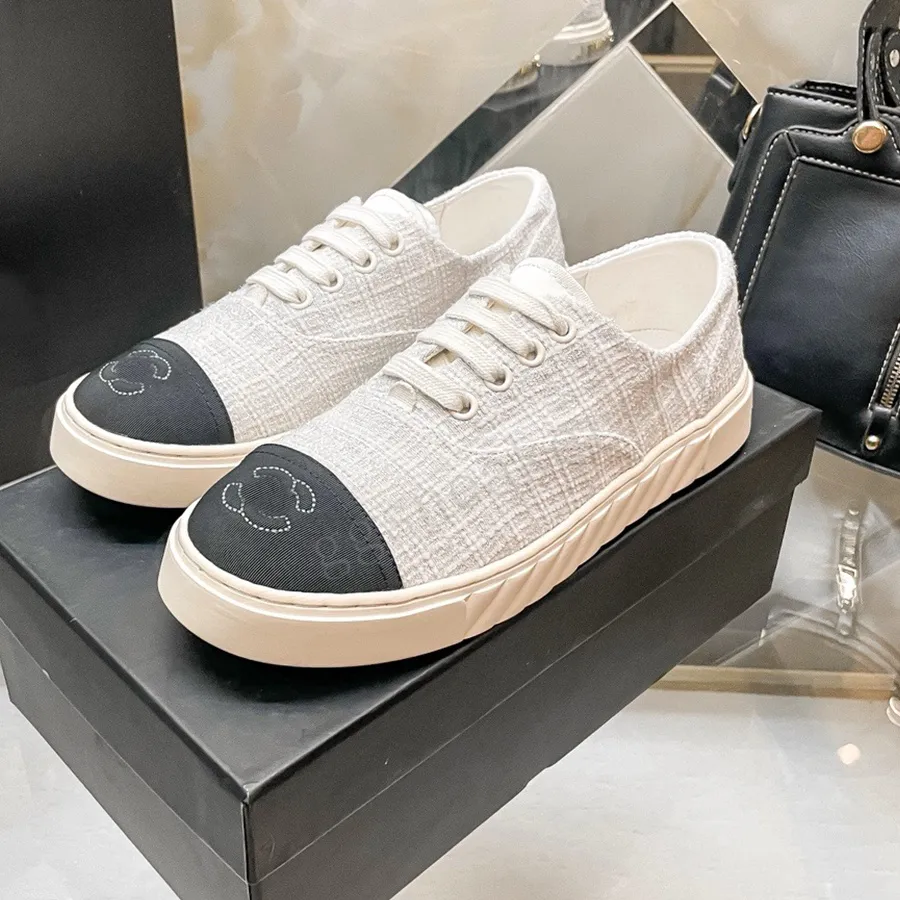 Luxury Casual Canvas Shoes Channellies Women Flats Designer Out Office Sneaker Sports Low Trainers Denim Brodery Fashion Comfort Sneakers With Box