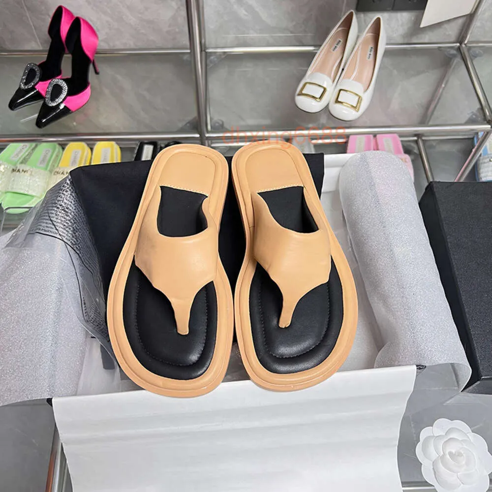 designer slides chaneles heels sandals Fashion Clip Toe Herringbone Slippers Bread Cool Shallow Mouth Simple Comfortable Women MBQ9