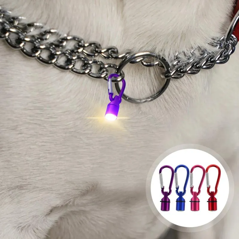 Coleiras de cachorro 4 pc portátil alumínio pet gato filhote de cachorro led piscando luz de segurança colar tag (vermelho azul roxo rosa)