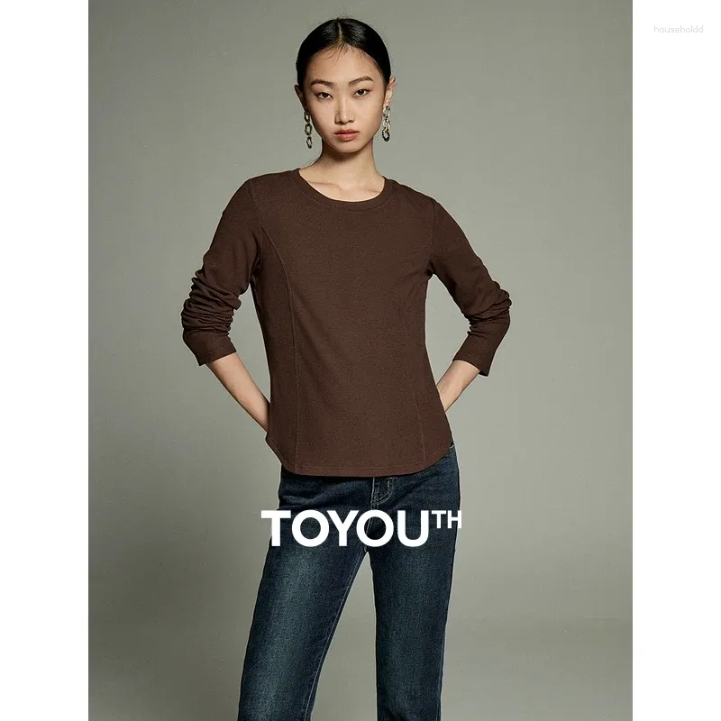 Kvinnors T-skjortor Toyouth Women Tees 2024 Winter Long Sleeve Round Neck Slim Fit T-shirt krökt hem Fashion Casual Varma mångsidiga kaffetoppar