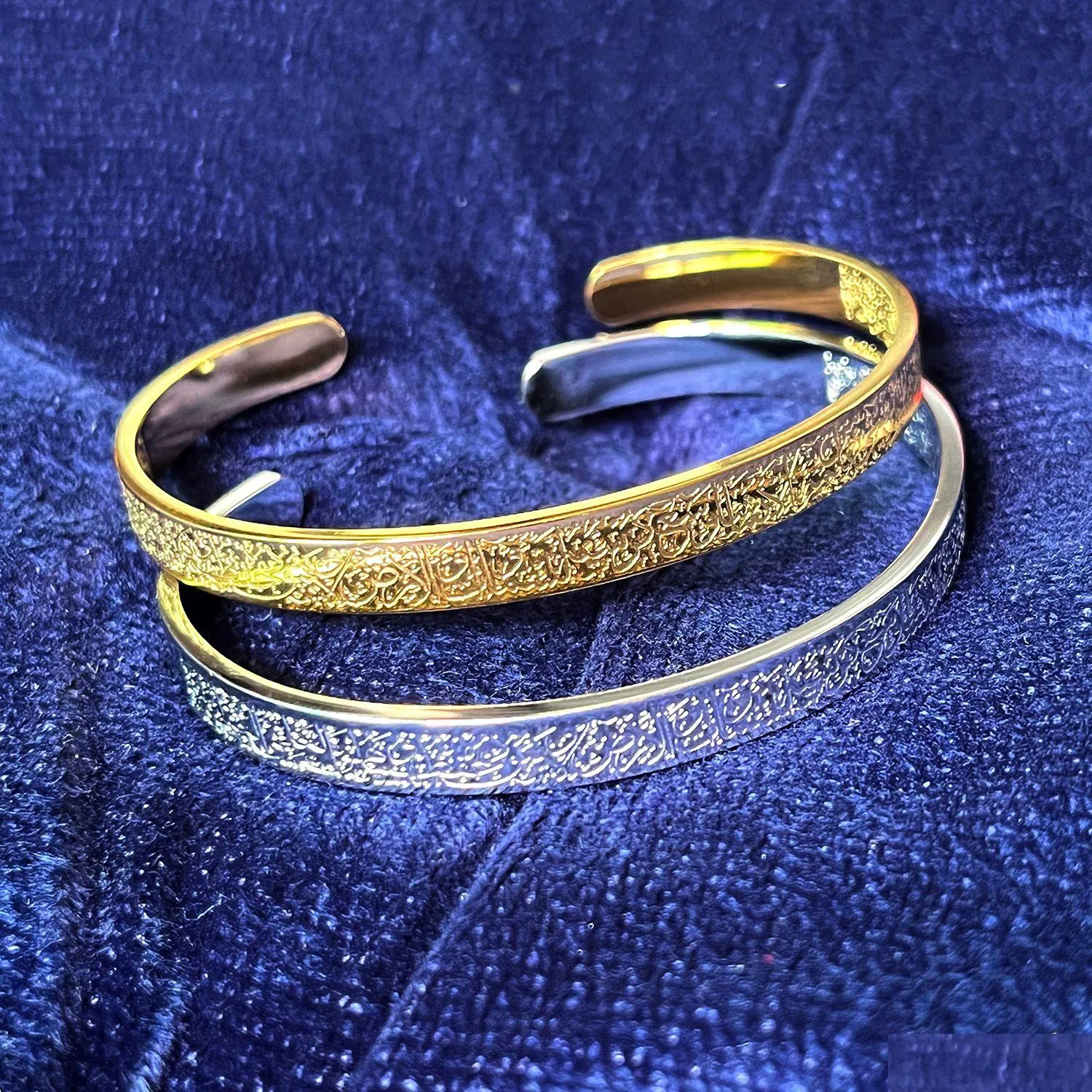 Cuff Ayat Kursi Pulseiras Para Mulheres Ouro Aço Inoxidável Pulseira Árabe Mensageiro Islam Alcorão Muçulmano Homens Jóias Presente Suporte Grande Q Dhzfh